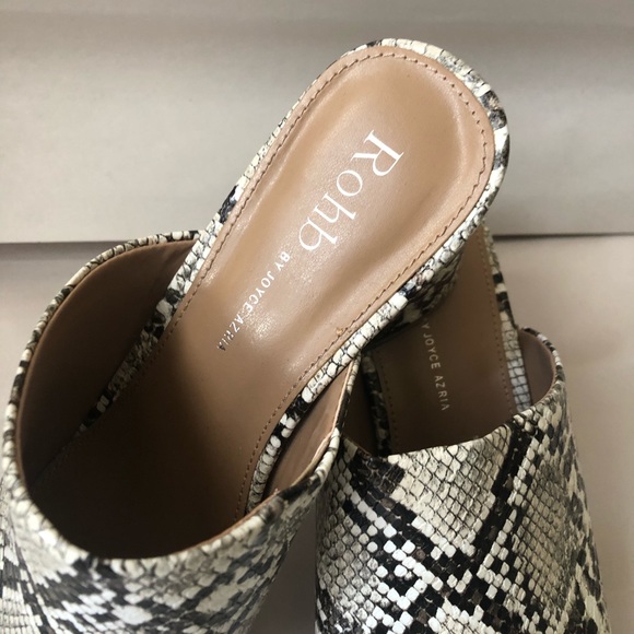 Rohb by Joyce Azria | Willow Pointed Toe Blockheel - Picture 3 of 6